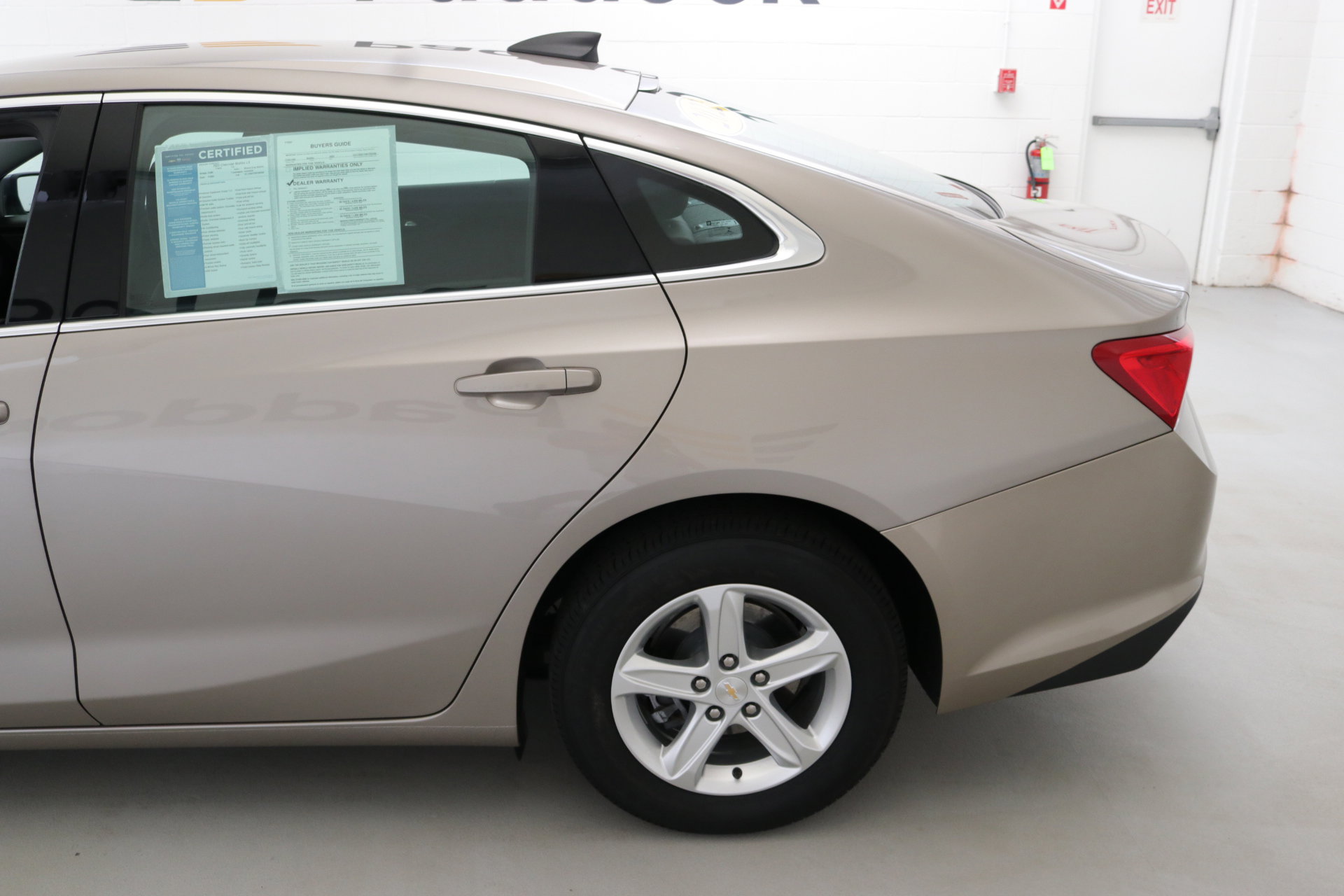 2022 Chevrolet Malibu LS photo 5