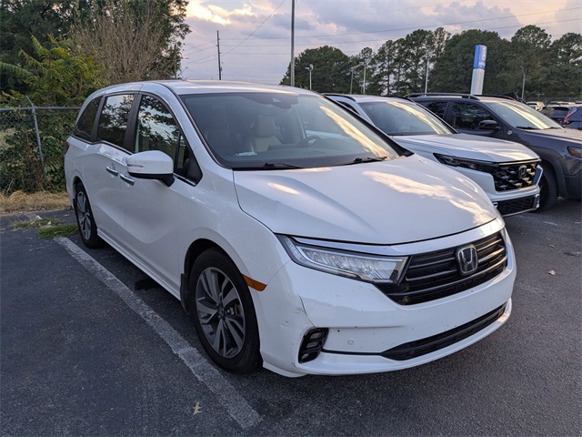 2022 Honda Odyssey Touring photo 3