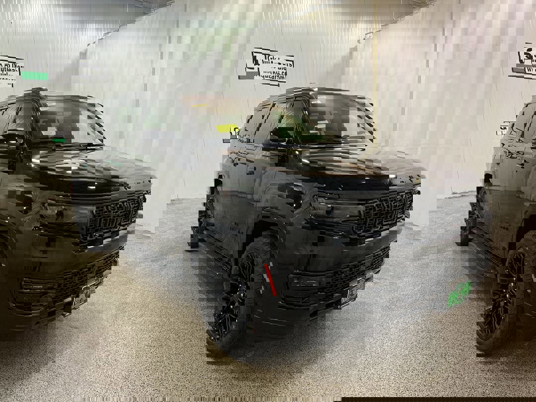 2025 Jeep Wagoneer L Series II's photo