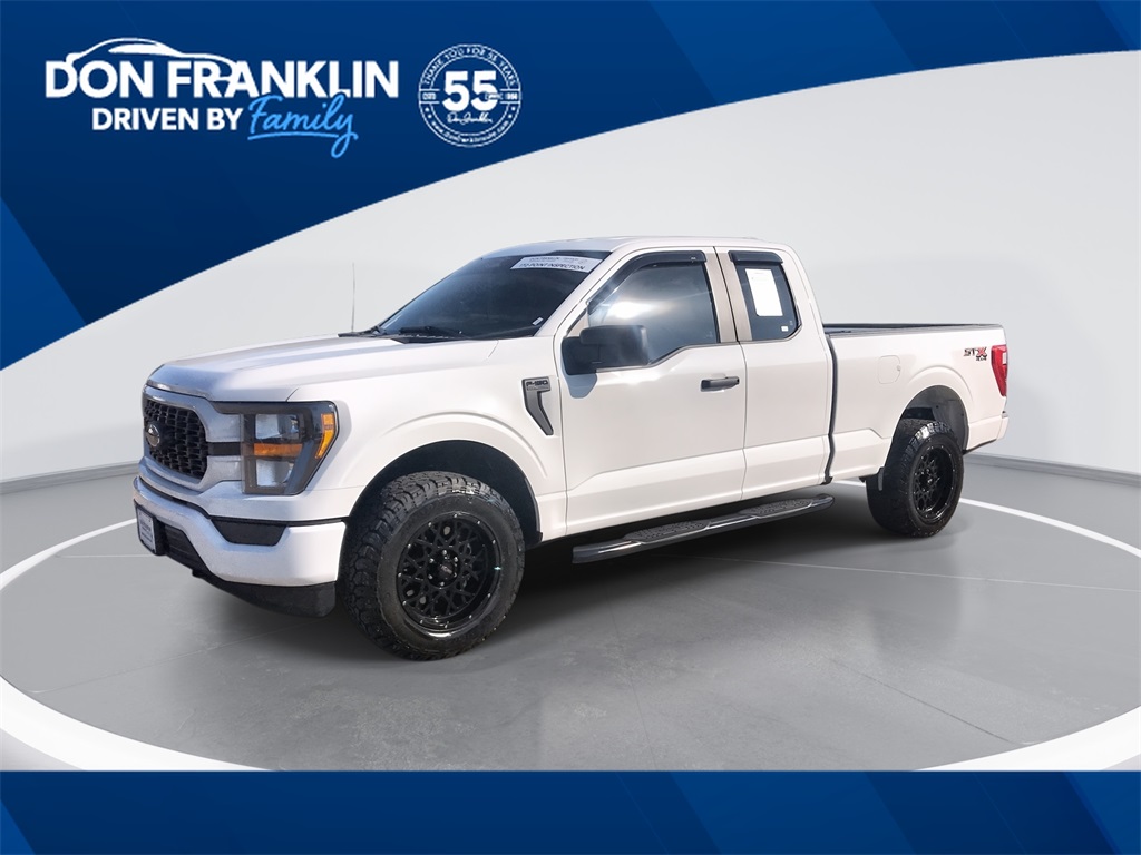 2023 Ford F-150 XL's photo