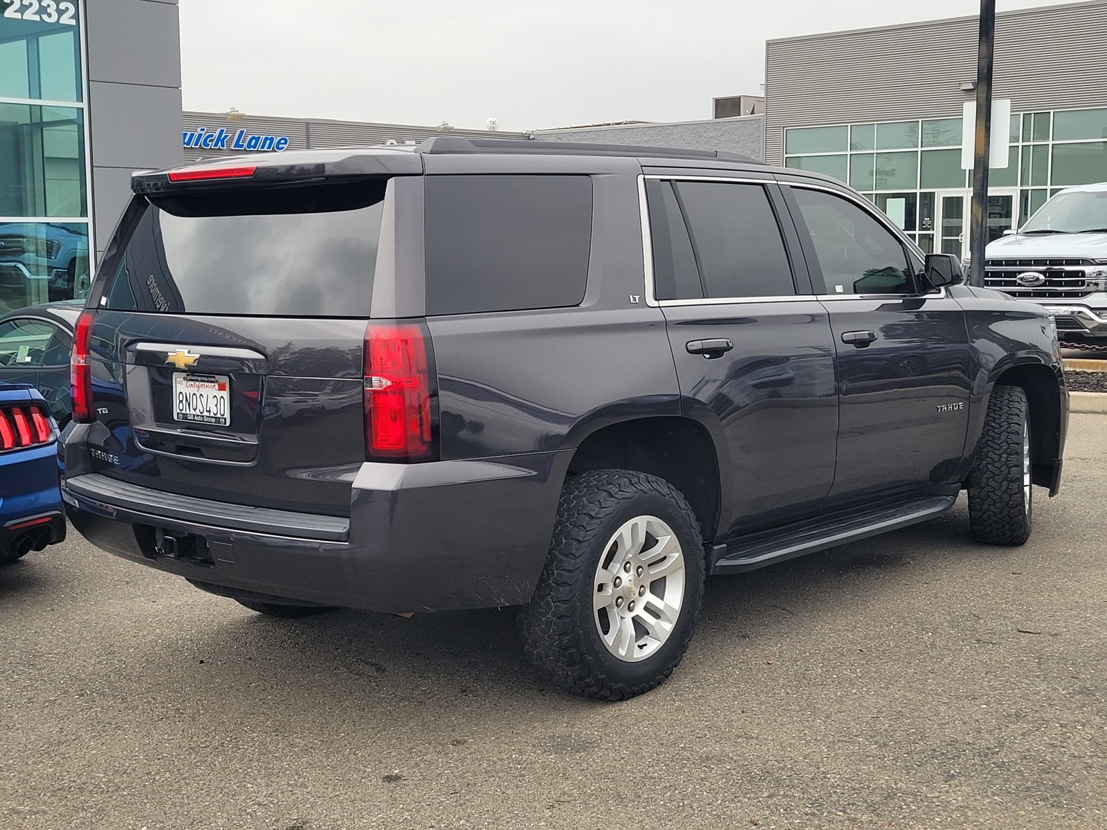2018 Chevrolet Tahoe LT photo 2