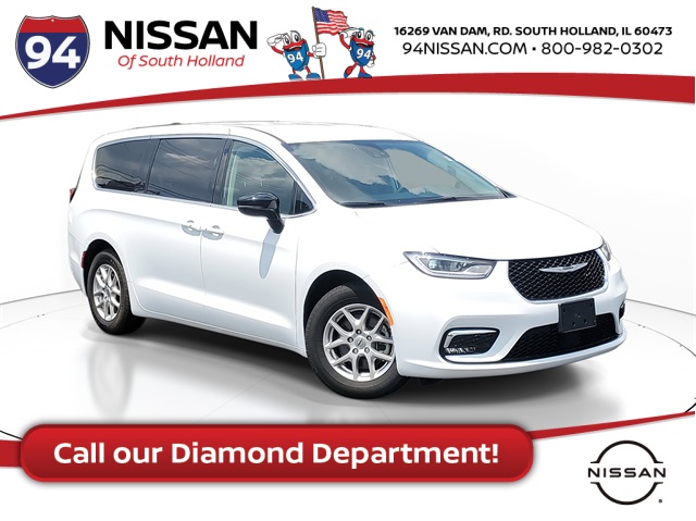 2024 Chrysler Pacifica Touring L