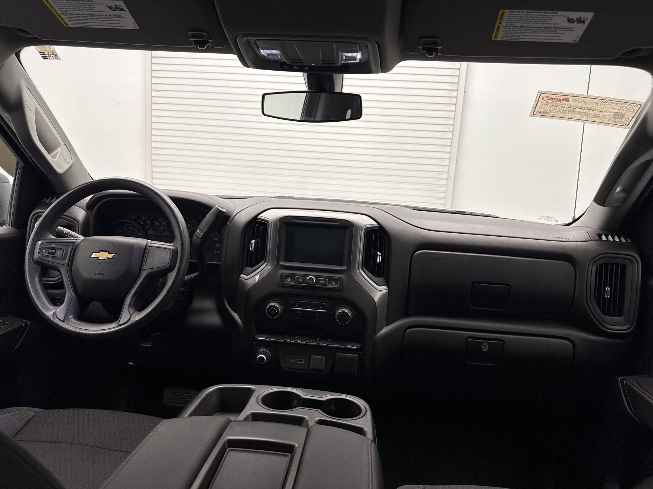 2022 Chevrolet Silverado 1500 Custom photo 13