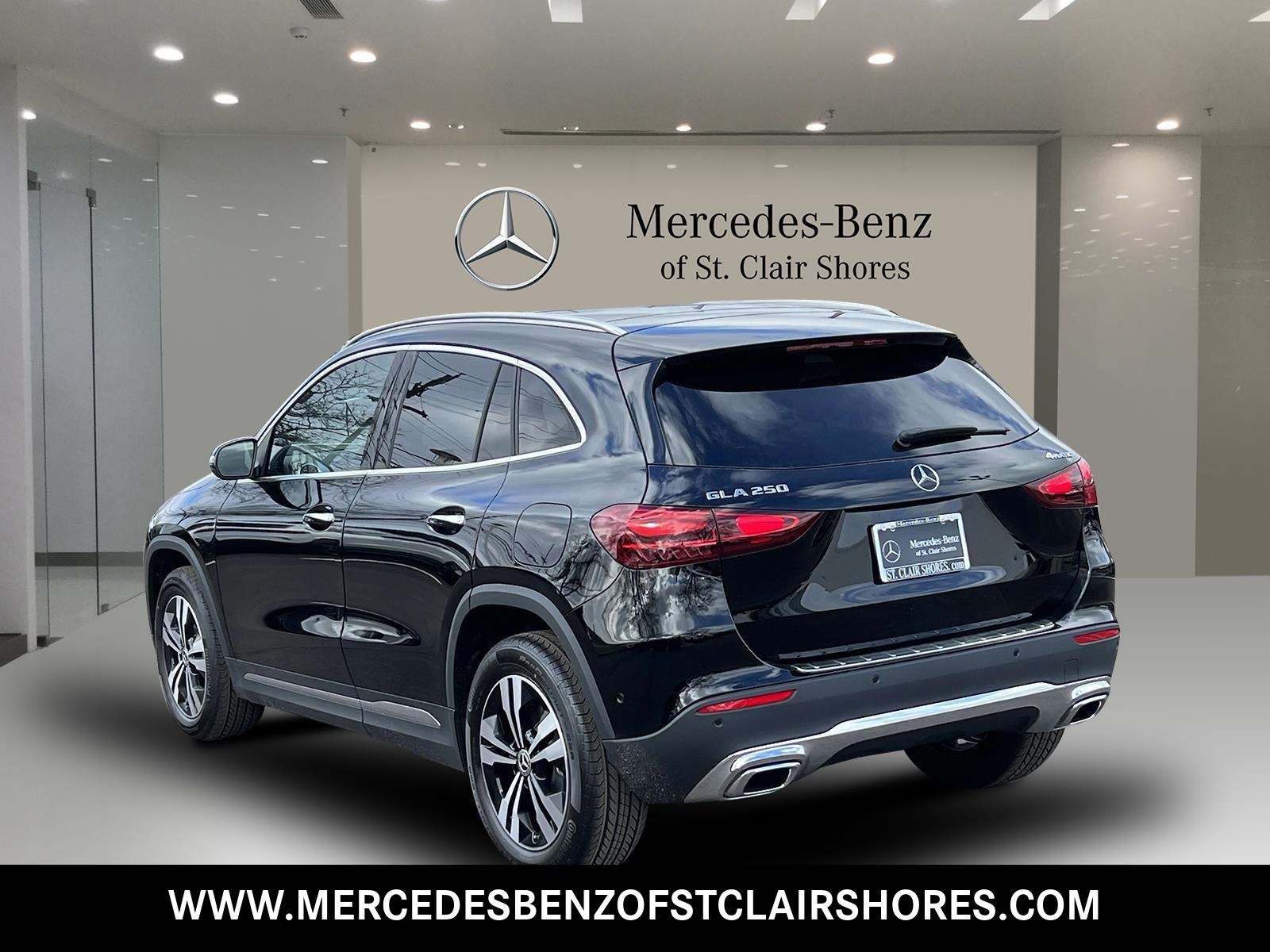 2024 Mercedes Benz GLA 250 4MATIC photo 3
