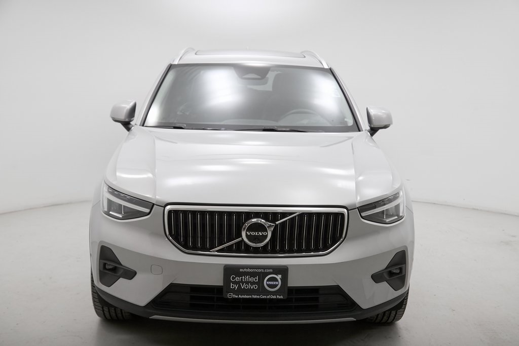 2023 VOLVO XC40 - Image 4