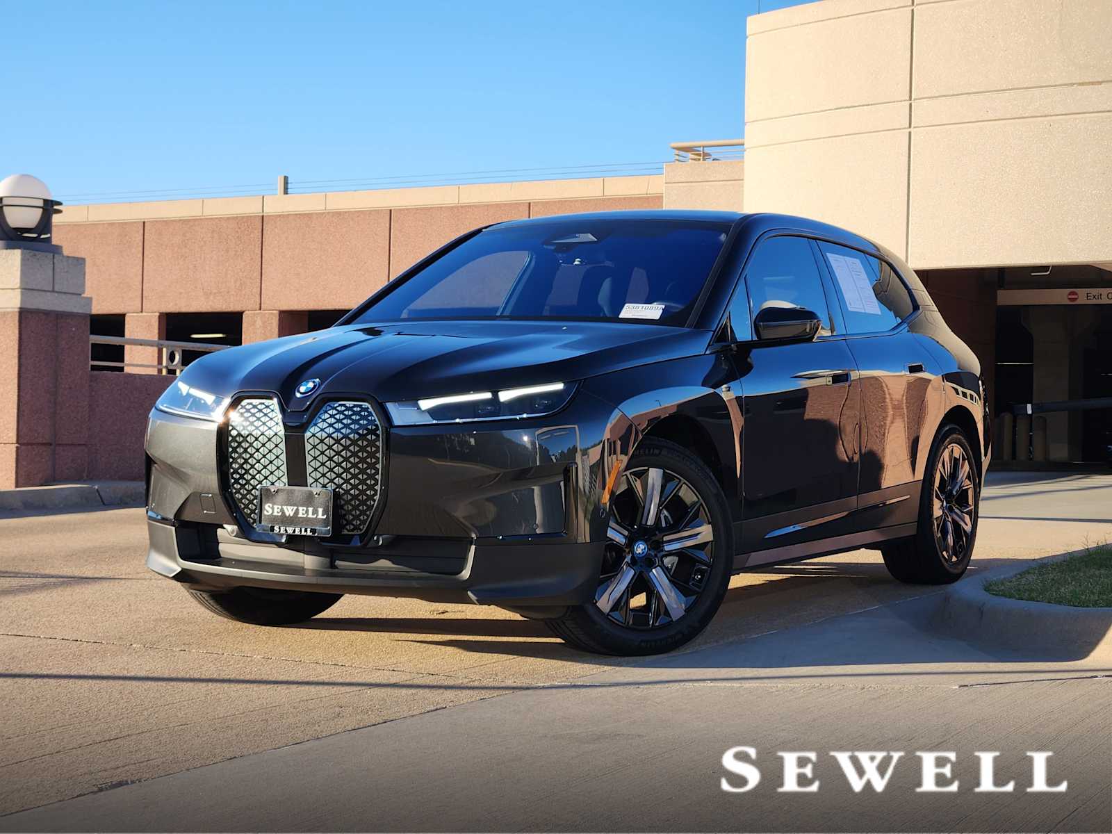 2024 BMW iX Base's photo