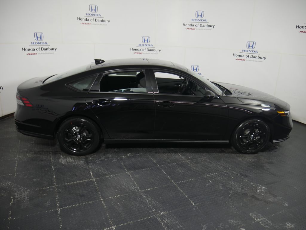 2025 Honda Accord 1.5T SE photo 3