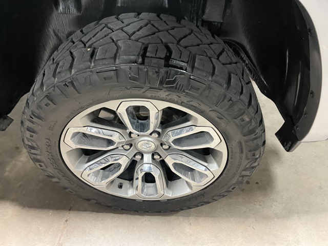 2020 Ram 1500 Laramie photo 6