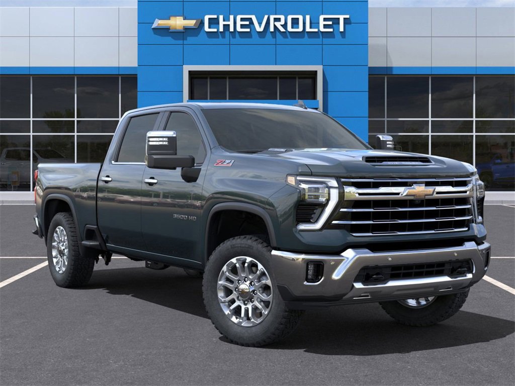 2025 Chevrolet Silverado 3500HD LTZ photo 7