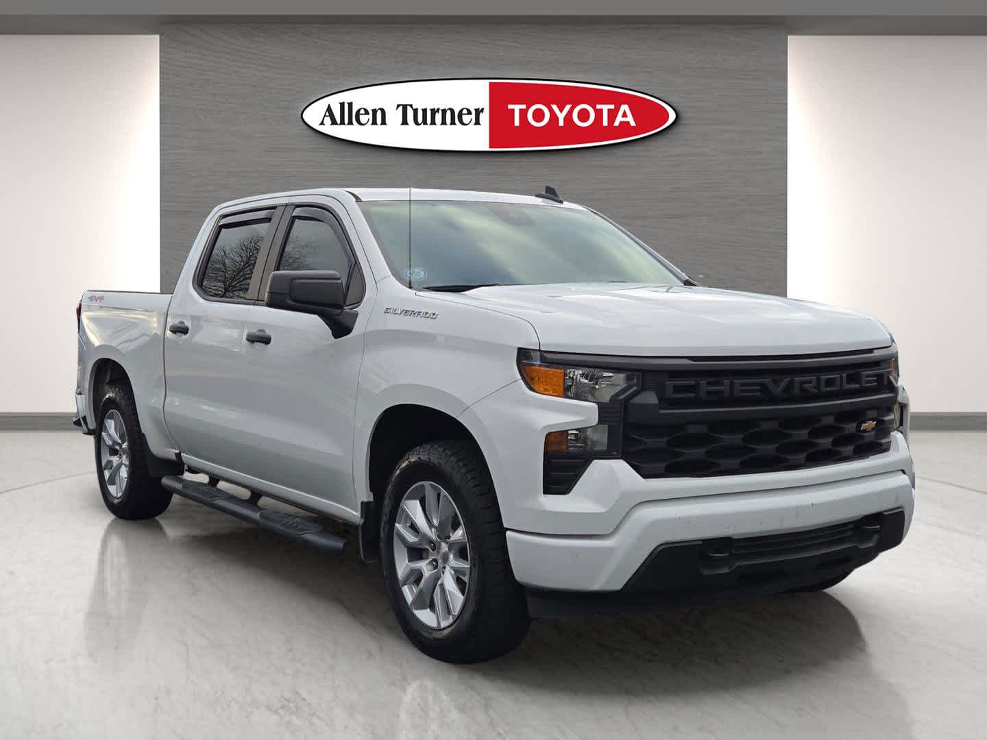 2022 Chevrolet Silverado 1500 Custom's photo