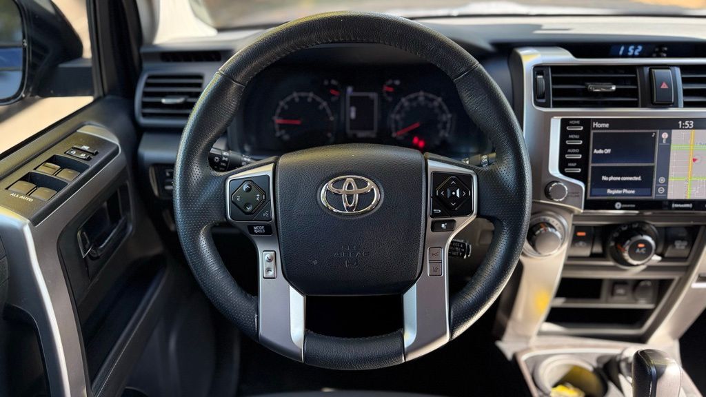 2020 Toyota 4Runner Base photo 21