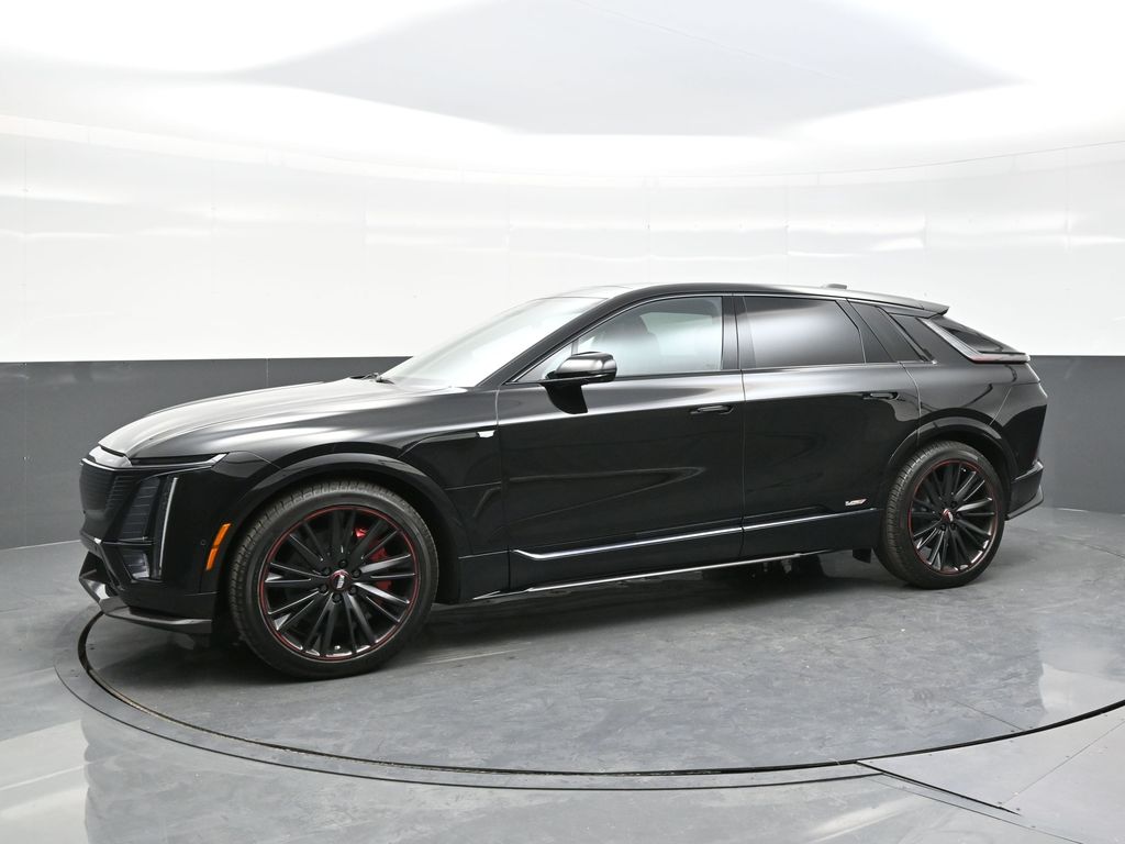 2026 Cadillac Lyriq photo 2