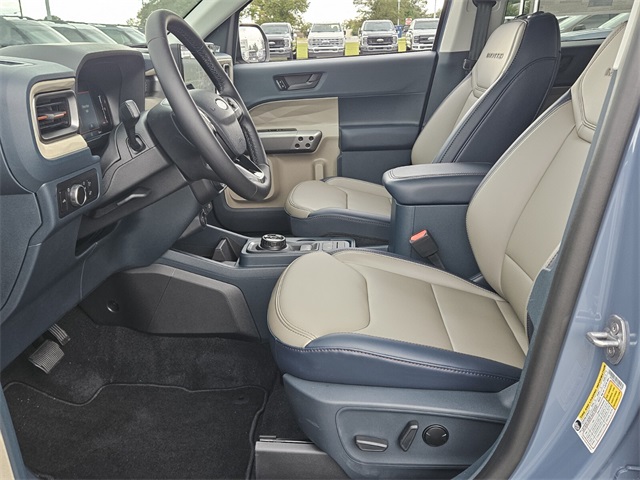 2025 Ford Maverick Lariat photo 10