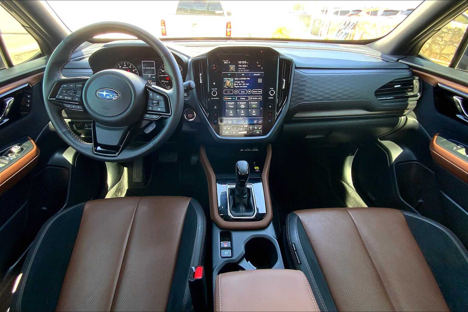2025 Subaru Forester Touring photo 13