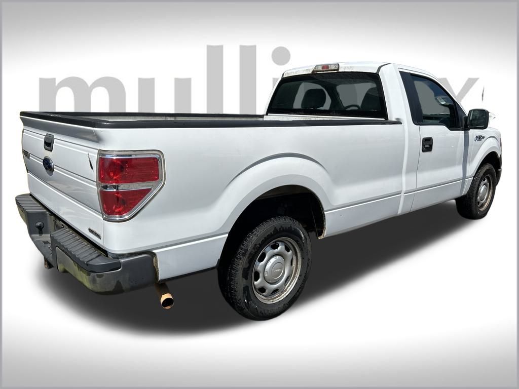 2013 Ford F-150 XL photo 2