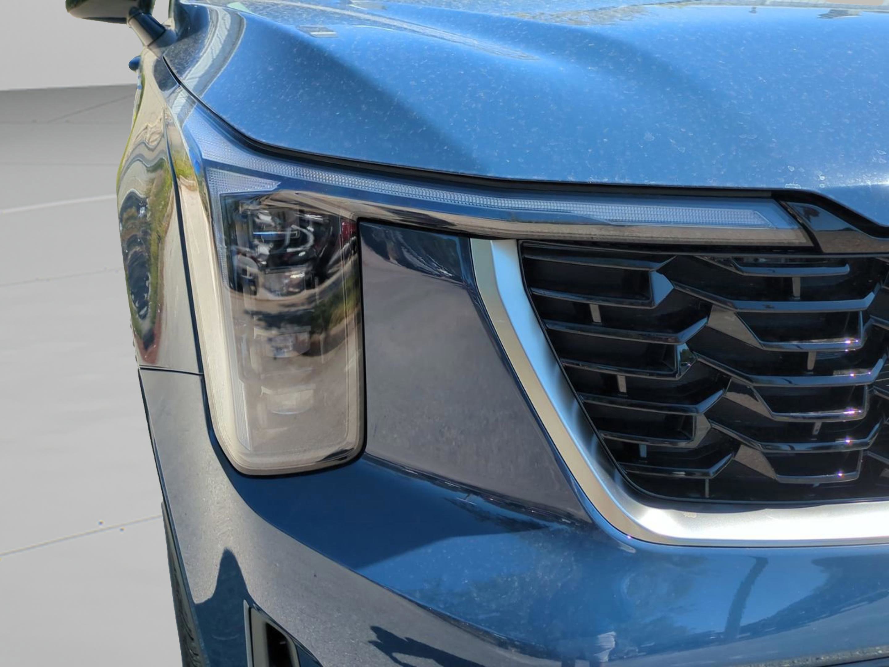 2025 Kia Sorento S photo 9