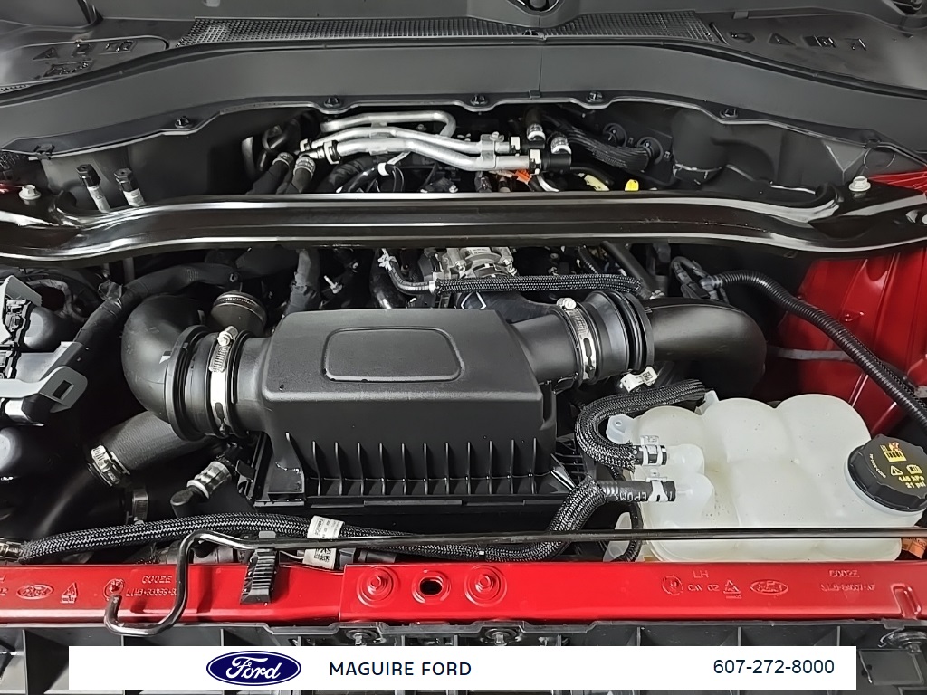 2022 Ford Explorer ST photo 13
