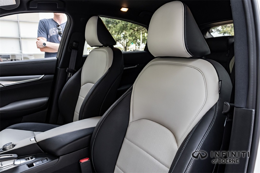 2025 Infiniti QX55 Luxe photo 10
