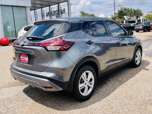 2024 Nissan Kicks S photo 6