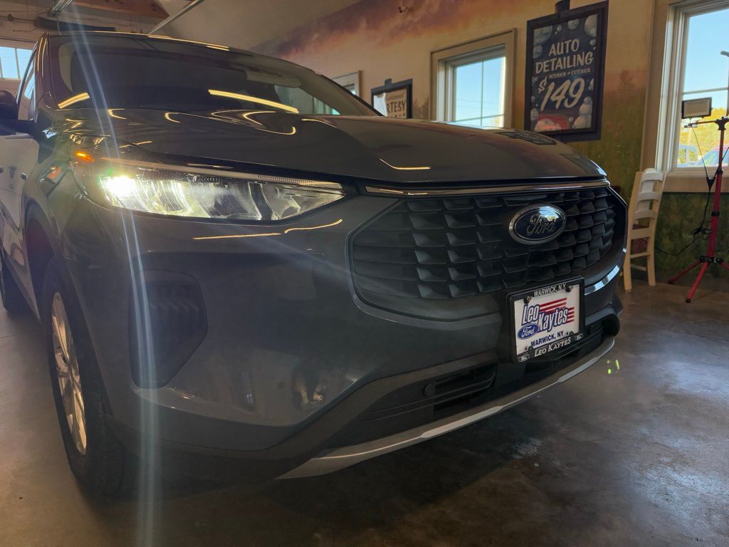 2024 Ford Escape Active photo 3