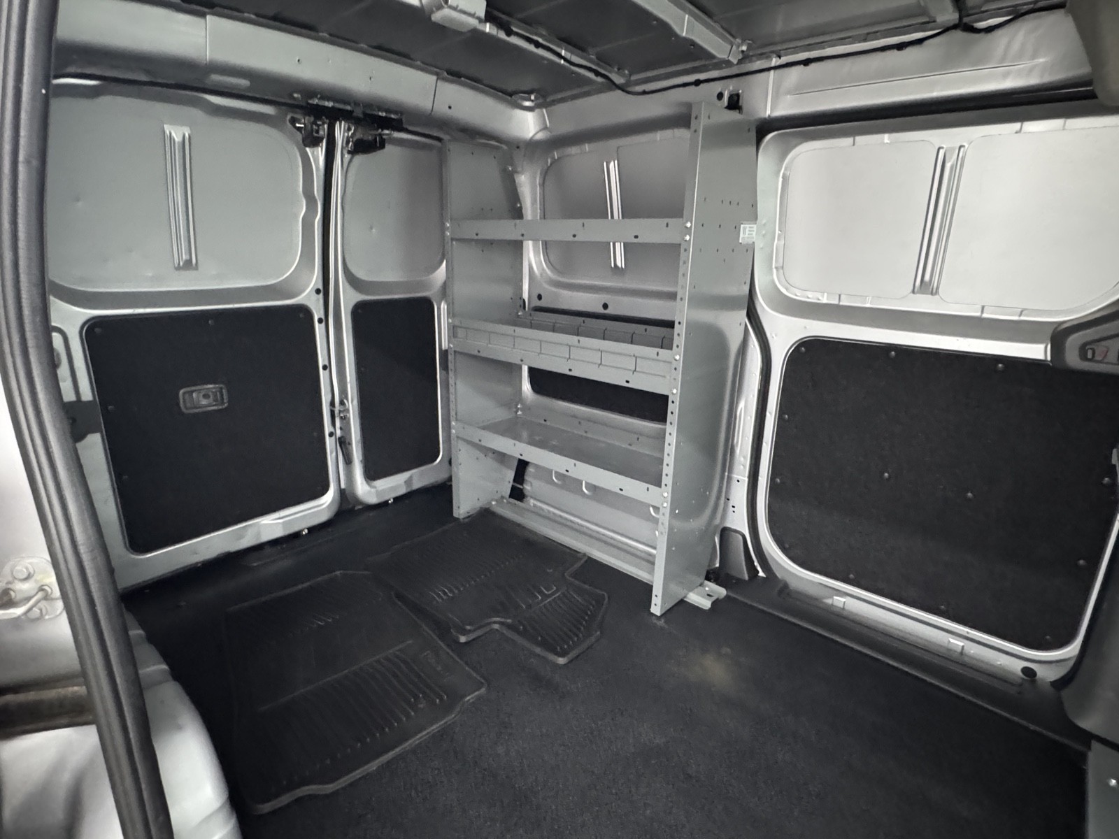 2020 Nissan NV200 SV photo 16