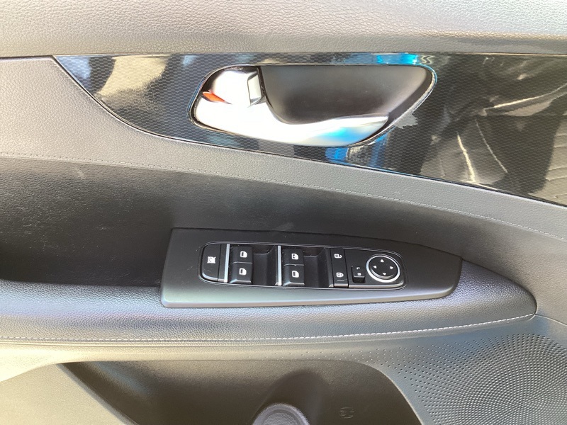 2022 Kia Forte GT-Line photo 23