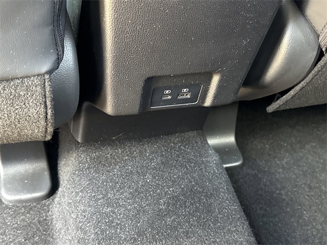 2024 Mitsubishi Eclipse Cross SE photo 10