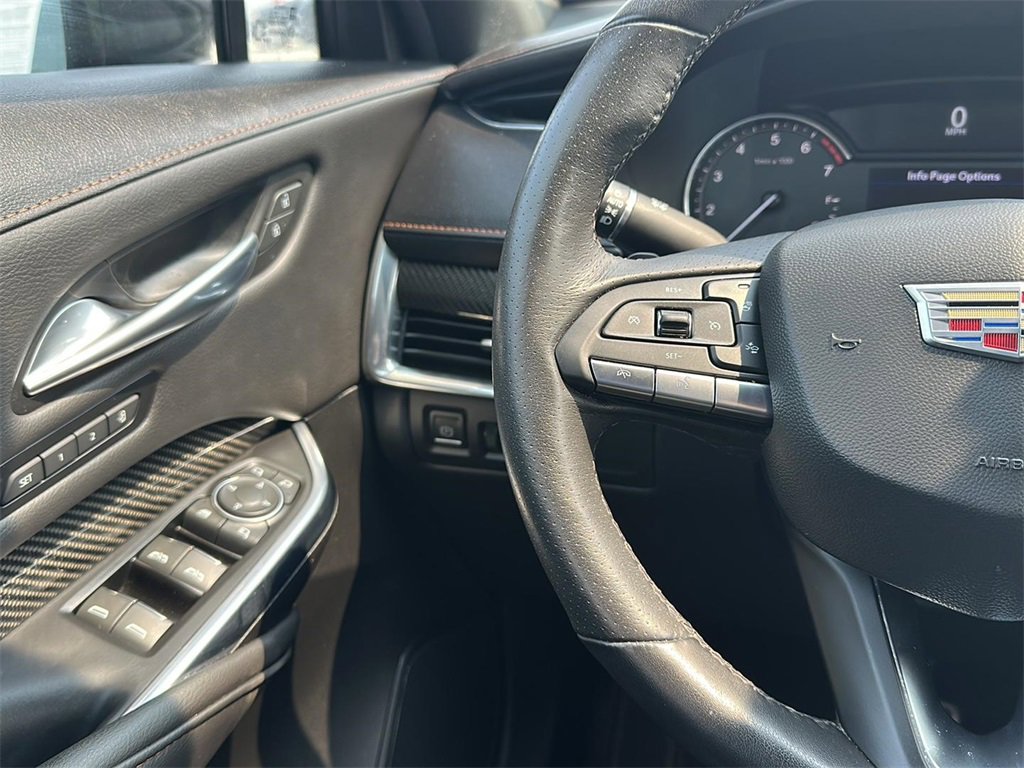 2022 Cadillac XT4 Sport photo 5