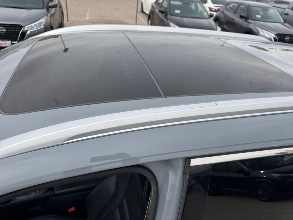 2021 Nissan Rogue SL photo 15