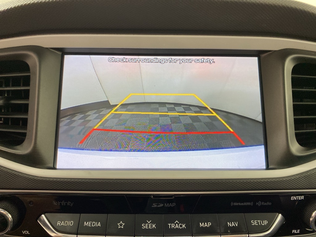 2019 Hyundai Ioniq Plug-In Hybrid photo 3
