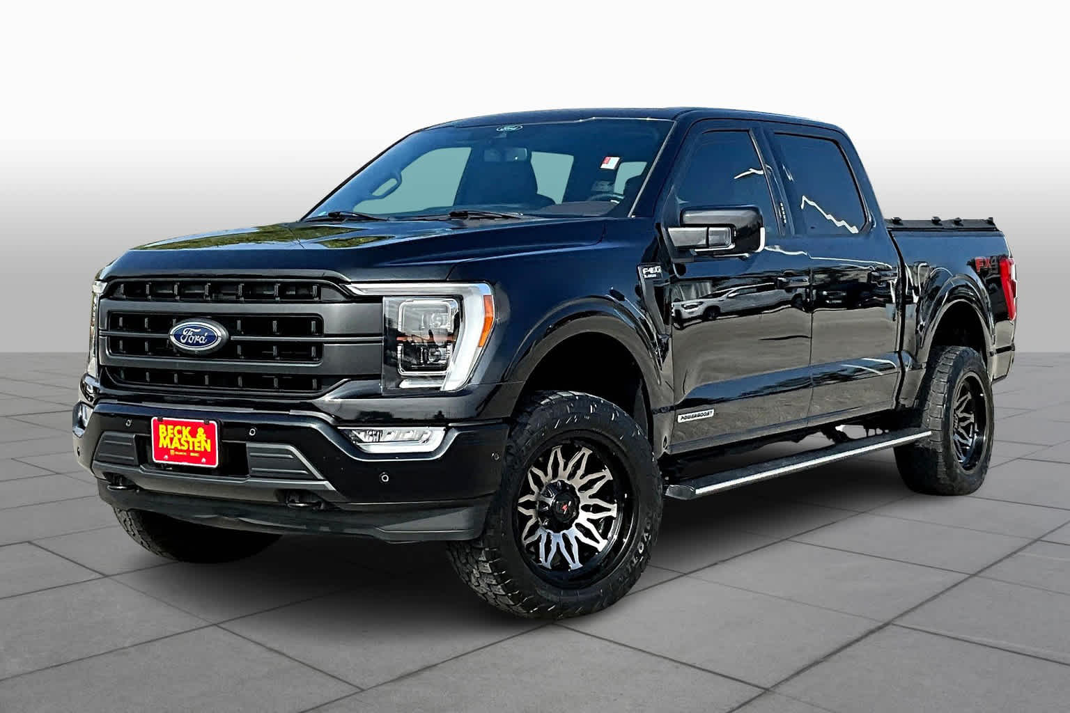 Pre-Owned 2022 Ford F-150 LARIAT 4WD SuperCrew 5.5 Box Crew Cab 