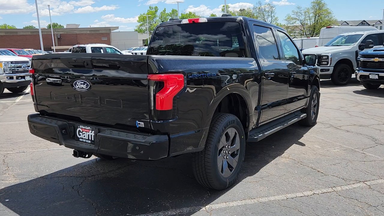 2025 Ford F-150 Lightning photo 9