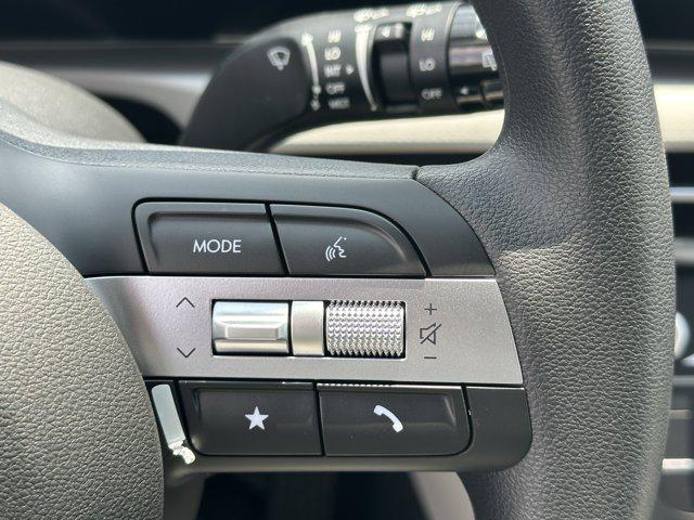 2025 Hyundai Tucson SE photo 22