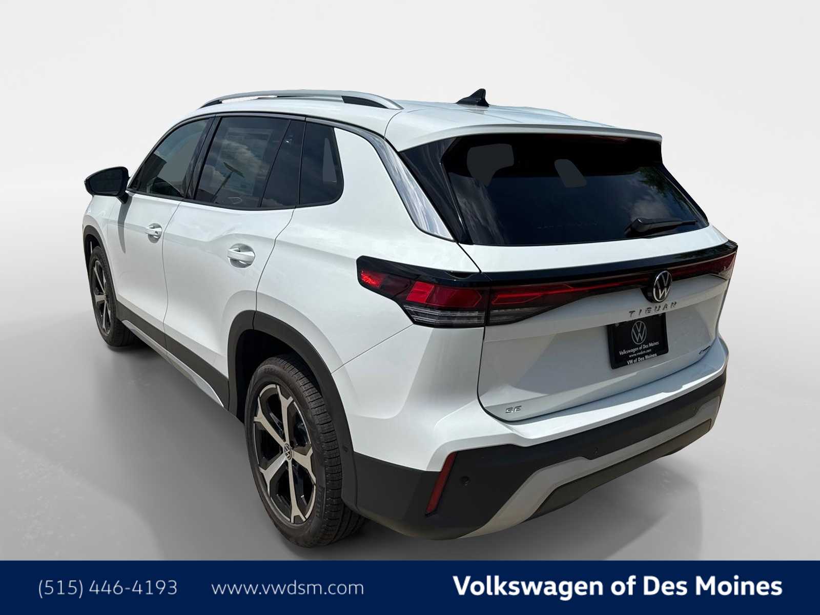2025 Volkswagen Tiguan SE photo 4