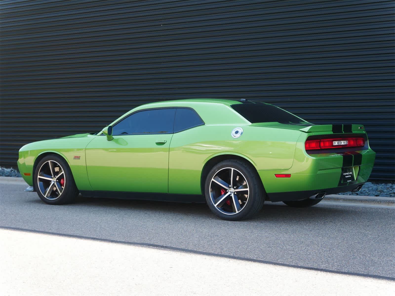 2011 Dodge Challenger SRT8 photo 3