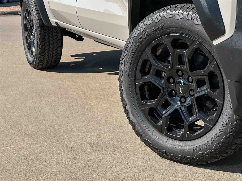 2026 Chevrolet Colorado Trail Boss photo 3