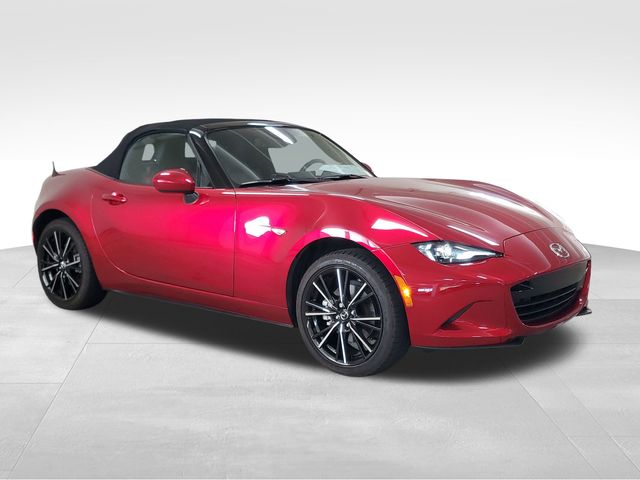 2025 Mazda MX-5 Miata Miata Grand Touring photo 2
