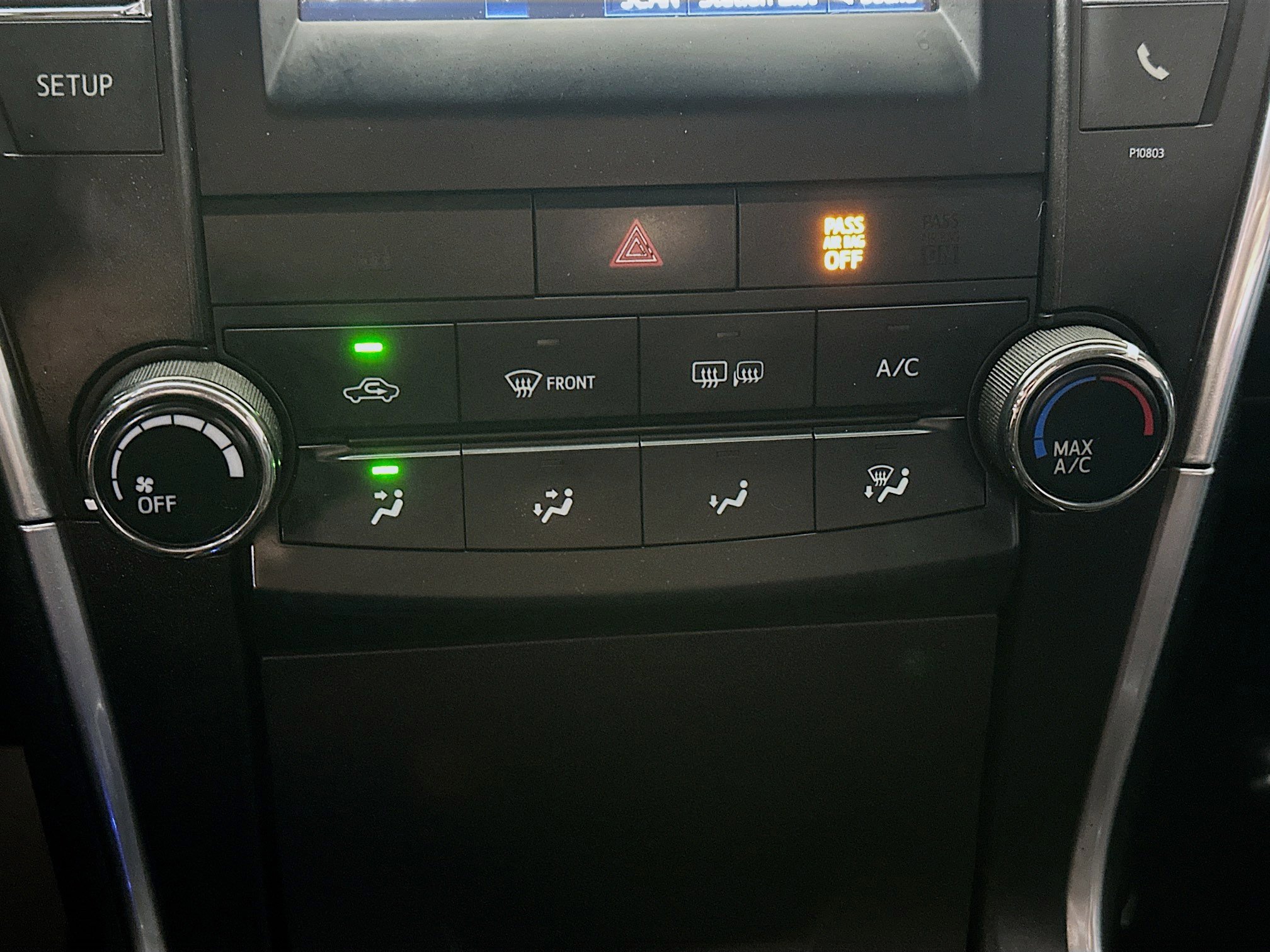2015 Toyota Camry SE photo 15