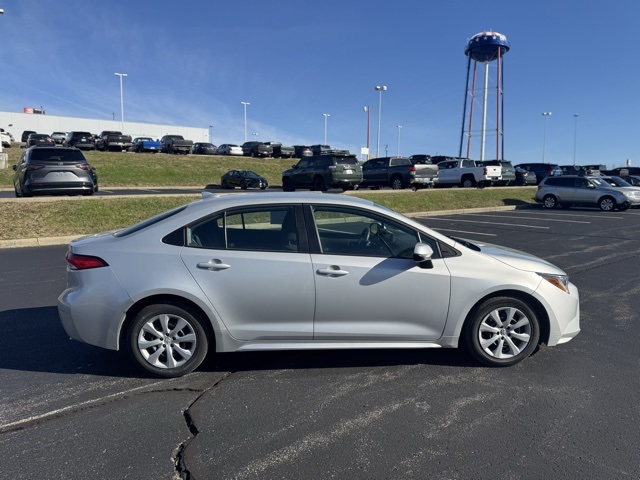 Used 2023 Toyota Corolla LE with VIN 5YFB4MDE7PP022717 for sale in Northfield, Minnesota