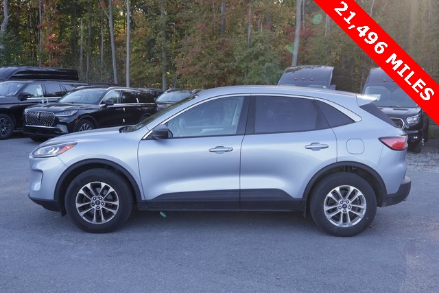 2022 Ford Escape SE photo 4