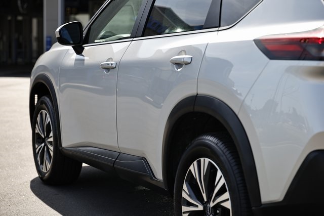 2023 Nissan Rogue SV photo 7