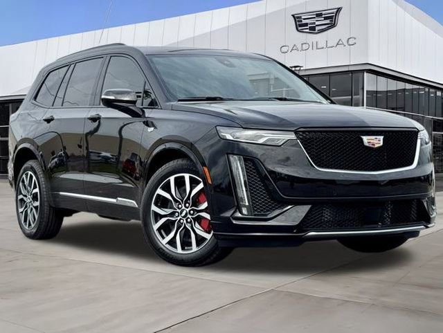 2025 Cadillac XT6 Sport photo 2