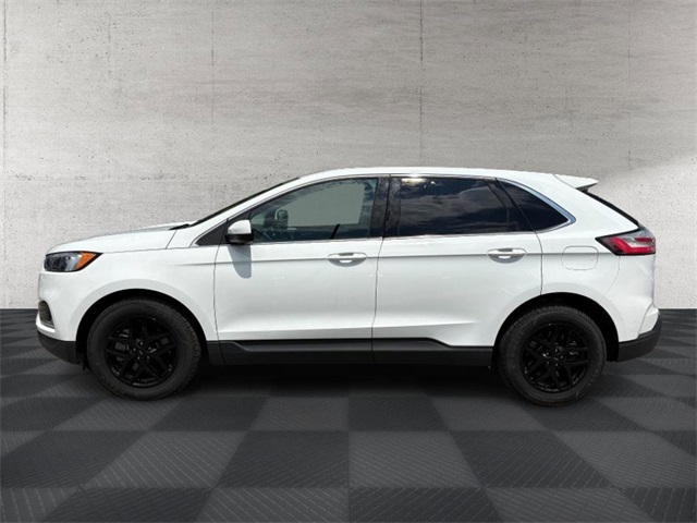 2023 Ford Edge SEL photo 4