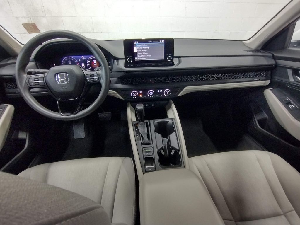 2023 Honda Accord LX photo 28