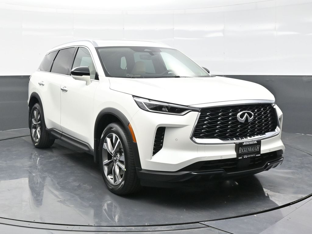 2025 INFINITI QX60 LUXE's photo