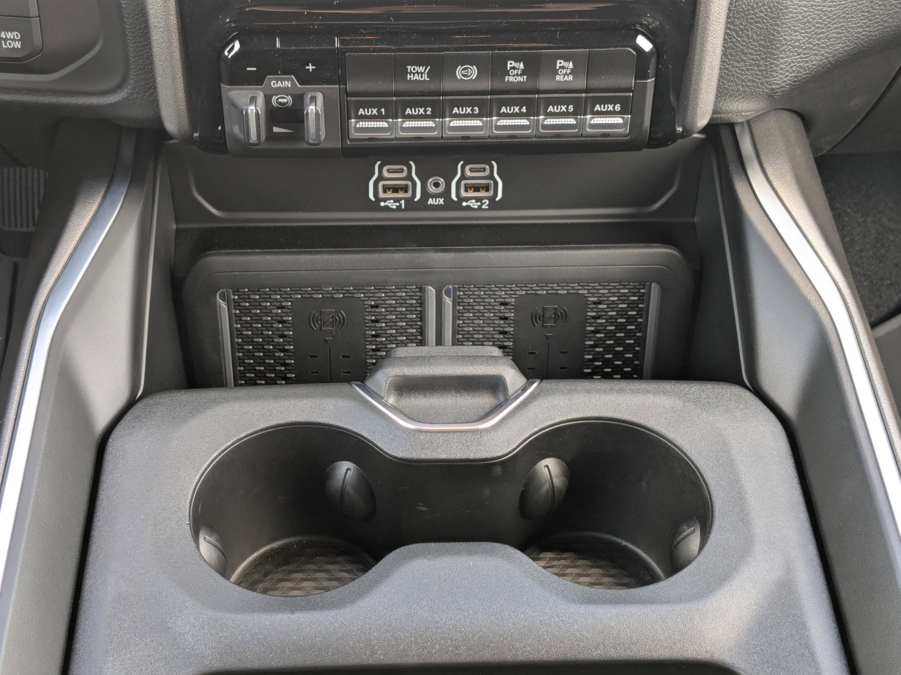2025 Ram 2500 Big Horn photo 13