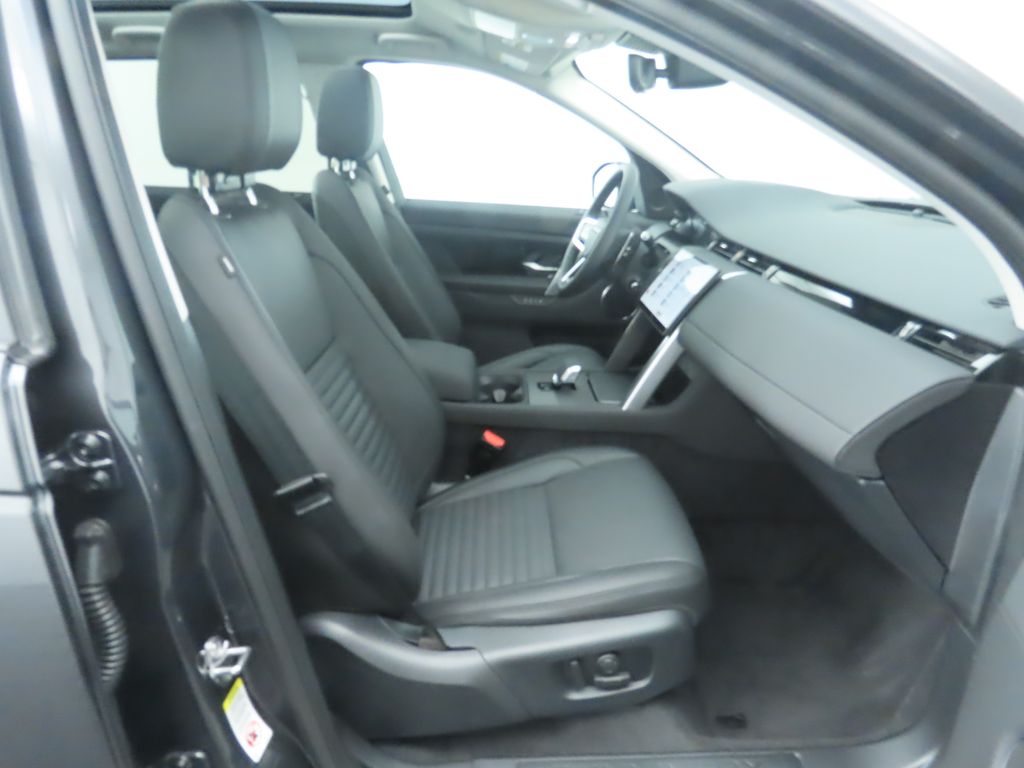 2025 Land Rover Discovery Sport S photo 14