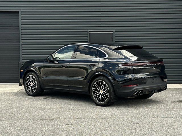 2024 Porsche Cayenne Coupe Base photo 2