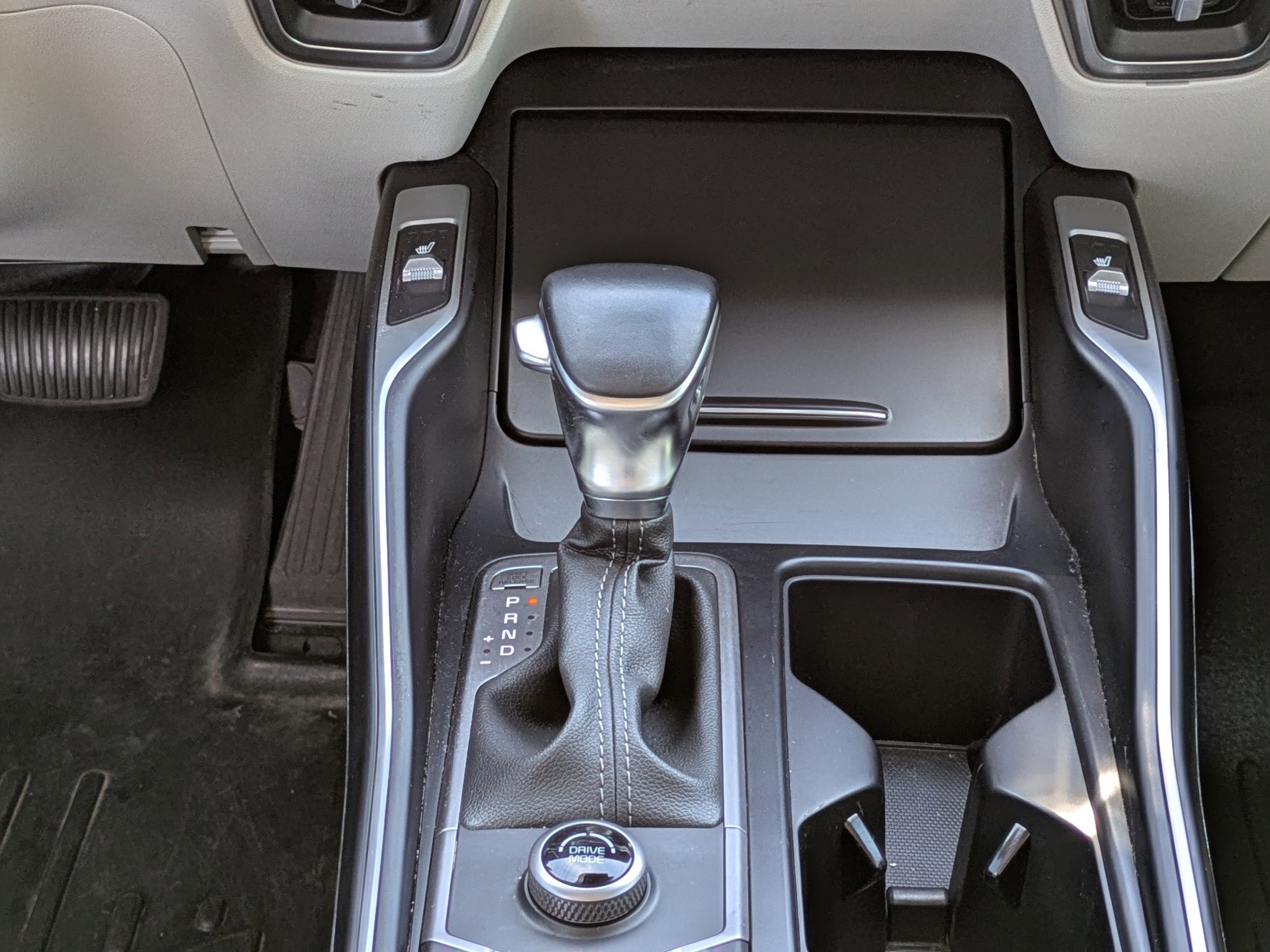 2022 Kia Sorento S photo 14