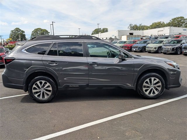 2023 Subaru Outback Premium photo 2